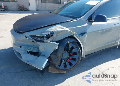 2022 Tesla Model Y Performance Dual Motor All-Wheel Drive from USA, damaged, VIN 7SAYGDEF3NF405560